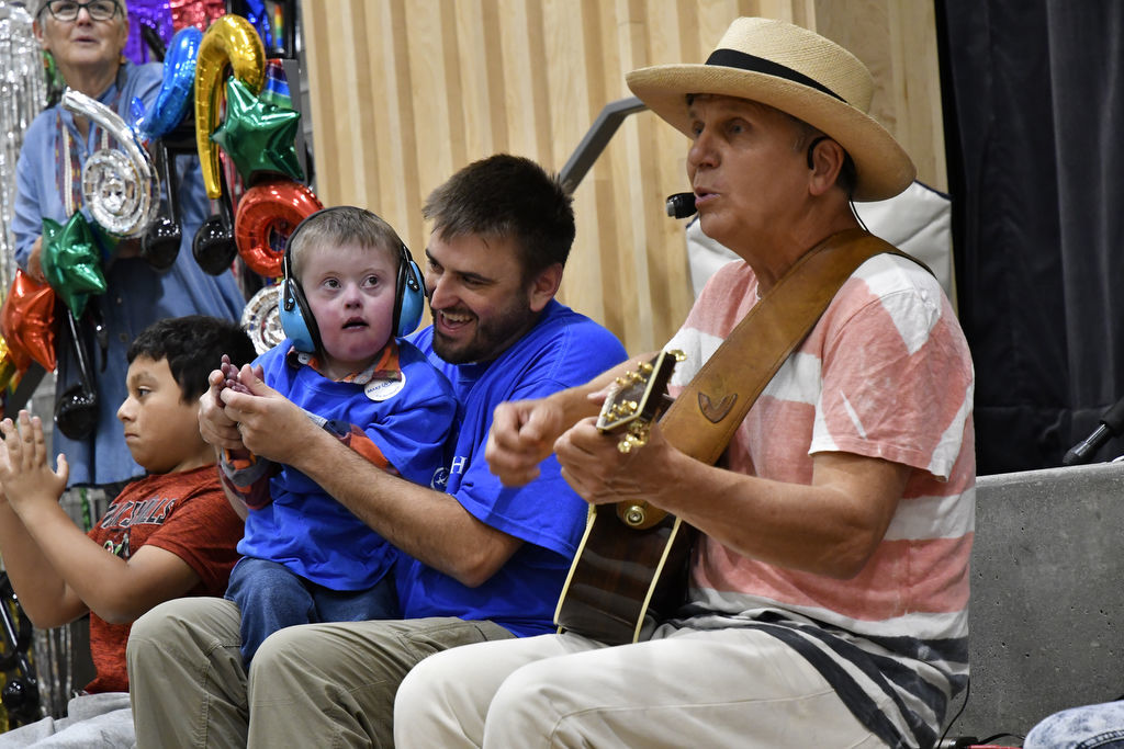 Tim Noah Make-A-Wish for Lucas Hagan